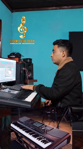 trabajando buenos temas con estos sonidos. KORG Pa1000