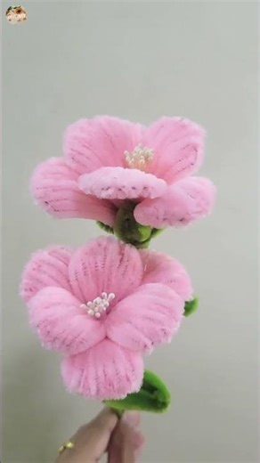 DIY Tutorial Flowers! #tutorial #handmade #diy #flowers #crafts #pipecleaner