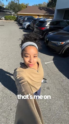 Melissa L Atkinson | Podcaster | Public Speaker & Event Host on Instagram: "Let’s talk about my new do ✨ My girl Chyn ALWAYS comes through. My last install was a braidless sew-in, but this time we switched it up with tape-ins for a super sleek look—and yes, we added a little pop of color because why not 😌 When I first started going to Chyn, I was bald af. No exaggeration. Little by little, we’ve been growing my hair back out—and she stays on me about not shaving it again 😂🤭 accountability mat