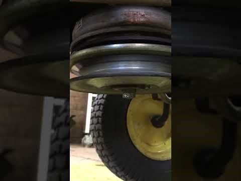 John Deere D170 drive belt replacement DIY Traction Drive Belt