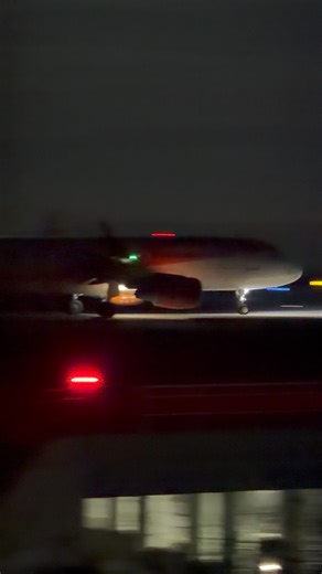 Easyjet A320 night take off #aviation