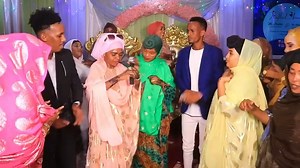 Heestii aroos shidan looqaadey Shiniyey iyo luda liilaa https://youtu.be/4jvmfb7Z3Yc | Wadaninews Kgs