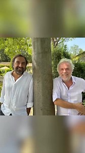 J’ai la joie de retrouver mon ami pianiste André Manoukian pour un séminaire philo-musical : “Les clés universelles de la sagesse”. 📆 Je vous donne rendez-vous du 8 au 12 septembre 2025 au Domaine de Dolomieu Hotel & Spa, en Isère. 🌟 Infos & réservations sur le site de La Maison des sagesses et d’Alma Mundi, notre partenaire. https://lamaisondessagesses.com/evenements/seminaire-philo-musical-sur-la-sagesse-stoicienne/ Alma Mundi | Frédéric Lenoir