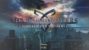 TV-Tipp des Tages: Heute um 20:15 Uhr läuft Chroniken der Unterwelt auf ProSieben. Und für alle Fans der Serie: Ab dem 4. Mai gibt es die erste Staffel Shadowhunters auf DVD und BluRay! | Constantin Film
