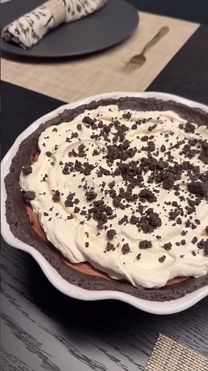 the easiest no-bake chocolate mousse cake 🍫 #glutenfree