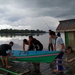 How We Made Canoe With 6.5hp Engine | Crafty School