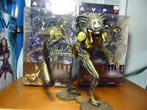 Neca AVP Requiem Hybrid Figure AVPR Predalien