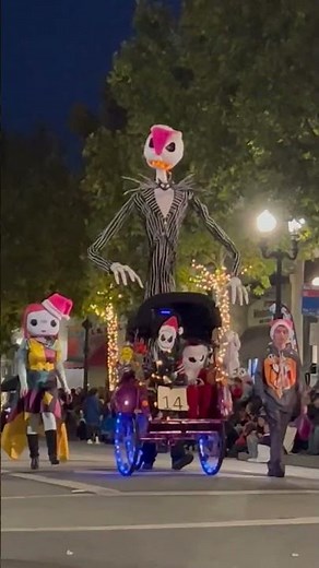 Holiday Fest & Parade Gilroy 2025