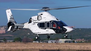 #DidYouKnow - The #H160 includes a number of breakthrough safety features designed to reduce the pilot’s workload thanks to its outstanding auto-pilot. These include a brand new vortex pre-alerting system, a recovery mode where the pilot can regain stability with a simple double click on the control stick, as well as the first ever automatic take-off procedure. Discover more about the H160: https://fly.airbus.com/2AkP5Nz #H160ReasonsWhy #HGeneration #AirbusHelicopters | Airbus Helicopters