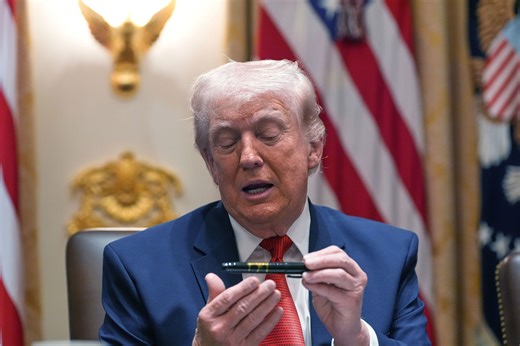Donald Trump showcases custom Sharpie during Cabinet meeting