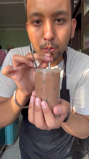 Crafians by Mudrit and Harsheen on Instagram: "Cold Coco Recipe ❤️ | How to make Surat famous Cold Coco at home Recipe: 1. Take a kadhai, add some water and then add milk. Let it come to a boil. 2. Take out 1/2 cup milk from the kadhai and add it to a bowl containing 2 tbsp corn flour and 2 tbsp cocoa powder. I have used sweetened cocoa powder. If you are using unsweetened one, please add 4 tbsp sugar as well. Mix it well. Corn flour may create lumps so to avoid that we add hot milk. 3. Now add