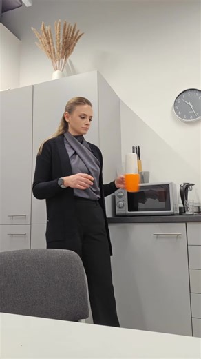 Kaffeepause: Humor und Genuss zusammenbringen