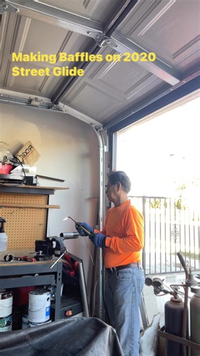Fabricating Baffles on Harley Devidson Street Glide | Dan Dizon
