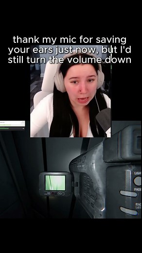 stream clip - horrified by phasmophobia ghosts