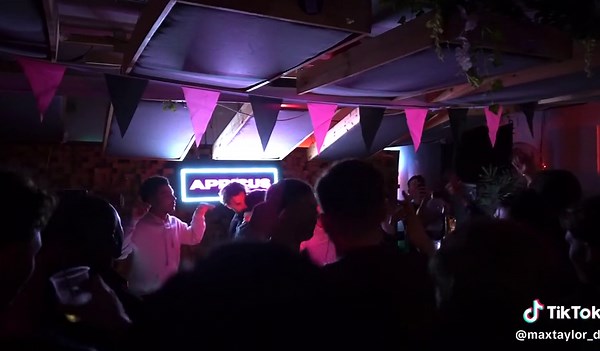 back at apricus this friday! b3b with the boys @ryanmorrisdj @Shavo @apricusldn