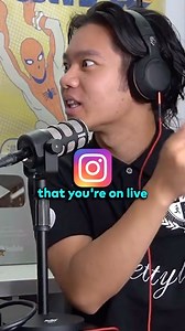 Jumpers Jump on Instagram: "App That Makes You Look Famous 😱 #theory #conspiracy #app #instafamous"