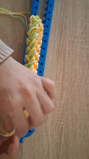 Knitting circular Knitting loom for beginners step by step #knitting #crochet #scarf #knitting_loom_eljammari #fblifestyle | Knitting loom scarf