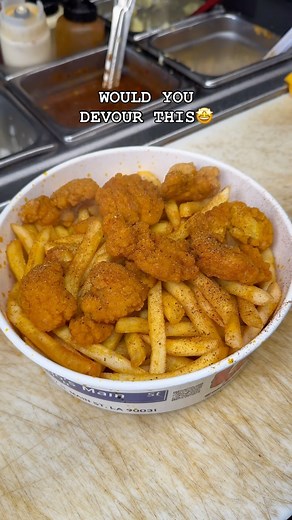 Dino’s Main St. on Instagram: "WOULD YOU DEVOUR THIS?!🤩🤩🤩 . 📍2817 N MAIN ST., LOS ANGELES CA ⏰ MON-SUN 6 AM-11 PM DELIVERY THROUGH MOBILE APPS . #BEaCHICKENHEAD #DINOSBURGERS #lincolnheights #losangeles"