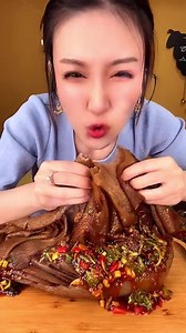 Eating yummy girl ,beef belly pepper ,beef belly soup ,Giant lobster - | My ASMR | Facebook