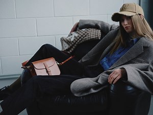 6.5K views · 93 reactions | Flexible working. When on-duty and off-duty style effortlessly combine. ⁠ Discover the ultimate outfit for your next on-duty days at: https://bit.ly/3Wxhwhh | Weekend Max Mara | Facebook