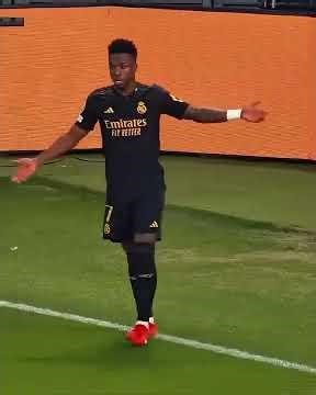 Vini JR Time Wasting 😂 #football