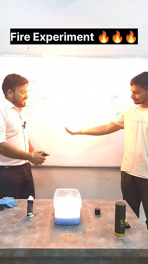40K views · 1.4K reactions | Fire experiment  Hydrocarbon reaction . #hydrocarbon #sciencetrick #educationera #scienceexperiment #sciencefacts #science | Akash Kumar | Facebook