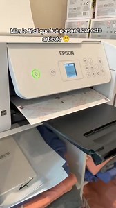 11K views · 91 reactions | Mira lo fácil que fue personalizar este artículo  Con la técnica de sublimación puedes personalizar en muchas superficies como tazas, camisetas, vasos, gorras y mucho más ✨ Si quieres aprender este arte desde cero visita el link de mi perfil para ayudarte ✅ #sublimadospersonalizados #estampados #sublimados #sublimacion #sublimacionpersonalizada | Academyprovirtual | Facebook