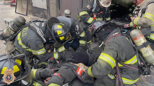 IFSI is running the pilot delivery of Responder Intervention Team (RIT) Chief this week. The cadre of instructors who developed and are running the class represent departments like Chicago FD, Fire Dept New York, Downers Grove FD, Bloomingdale FD, and Wheaton FD and combined bring over 200 years of command experience that is now applied to the training environment. We spent a few minutes with the class today during an afternoon scenario. #weareifsi For more information on the new course offering