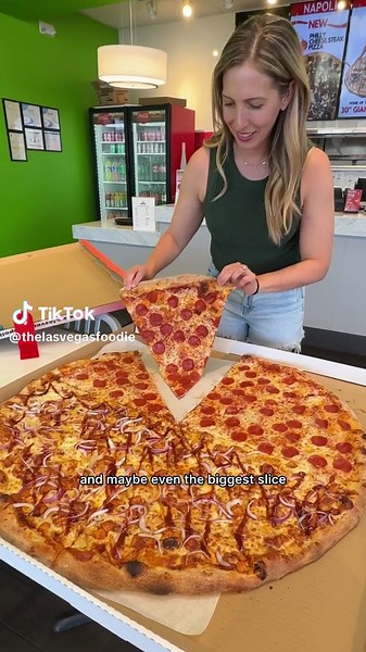 The BIGGEST Pizza in Las Vegas is from @NapoliPizzaVegas !! This pizza is 36” and can barely fit through the door! They have four locations around town and only 25 minutes from the Las Vegas Strip 🎉 Whats the biggest pizza you’ve ever had? This was it for me! #lasvegasfoodie #pizza #pizzalover #lasvegastiktok #lasvegasfood #vegastiktok #pizzatime