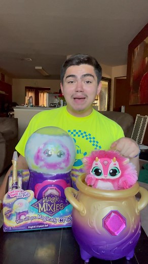 Unboxing the New Magic Mixie’s Crystal Ball | Part 1