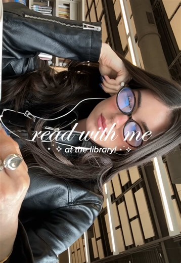 Engaging Full Reading Vlog Experience