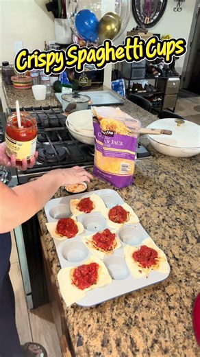 🍝 Turn Your Leftover Spaghetti Into This Crispy Puff Pastry Dinner!