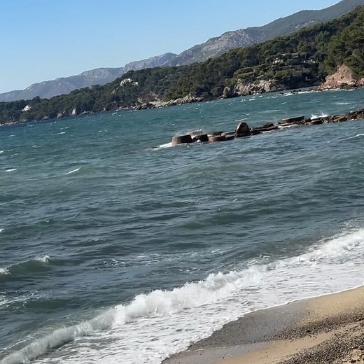 40 reactions | Something extraordinary is on the horizon… https://bit.ly/3SsHS3i | Wacoal | Facebook