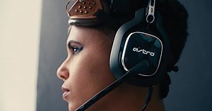ASTRO Gaming A40 TR Gaming-Headset mit Kabel, ASTRO Audio V2, Dolby ATMOS, 3,5mm Anschluss, Austauschbares Mikrofon, für PS5, PS4, PC, Mac, Nintendo Switch - Schwarz/Blau