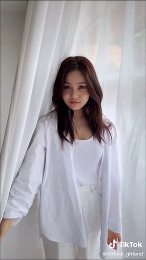 #여자친구 #GFRIEND #엄지 #UMJI#回_Walpurgis_Night