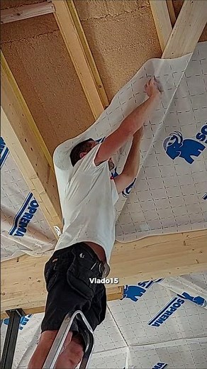 Poser un pare-vapeur au plafond #diy #house #renovation #maison #isolation