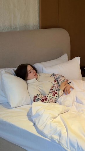 2.2M views · 14K reactions | Nothing changes any girl mood like winter pajamas… they make them feel stylish in the simplest way懶 | Salma Abdelazeem | Facebook