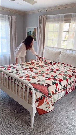Beautiful Christmas Quilt Patterns