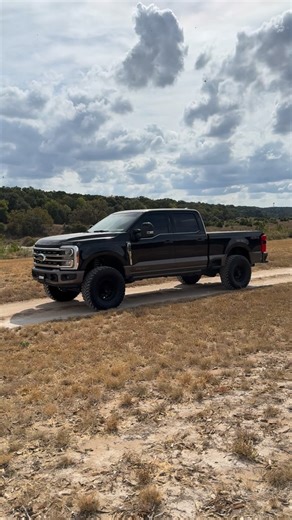 Prime Motor Company on Instagram: "‼️SOLD‼️ 2023 Ford F-250 King Ranch 4x4 6.7L PSD High Output 47,731 Miles 37x13.5” Toyo Open Country M/T 17” KMC Wheels Leveled Fox Shocks w/ Reservoir all Around Rear Helper Bags Roll-n-Lok Bed Cover Ford Factory Power Folding Steps Ceramic Tint - Vehicle Inventory & More Info👇🏻 💻 www.Primemoco.com 📞 210-844-4400 We Ship Everywhere! 🚚 Financing Available✅ Trade-Ins Welcome✅ Extended Warranties Available✅ • • • #PRIMEMOTORCO #banderatx #bandera #banderatex