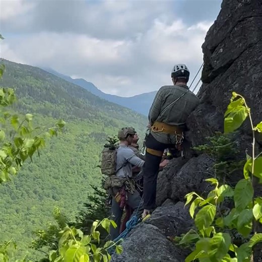 NG on Instagram: "The International Federation of Mountain Guides Association (IFMGA) and the International Mountaineering and Climbing Federation (UIAA) have endorsed the 300+ programs the AMGA runs each year. Our training courses, exams and certifications are designed to certify you, the individual guide, or accredit the guide services you work with on your missions. INTRODUCTION Mountain Rescue Training is designed to serve as a SOF refresher–or to further the knowledge of–the novice or out-o