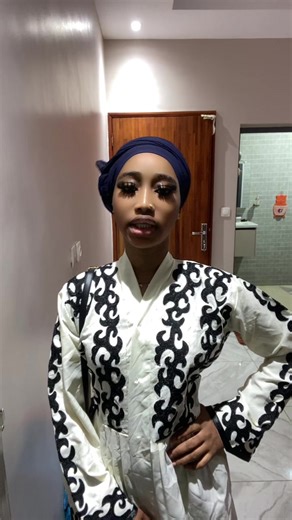 Makeup Trends with Aïchou: Mounnaaaa la Belle