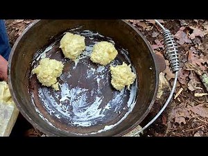 Burnt my Biscuits! My first time cooking in a Dutch oven- cooking biscuits outside over a camp fire