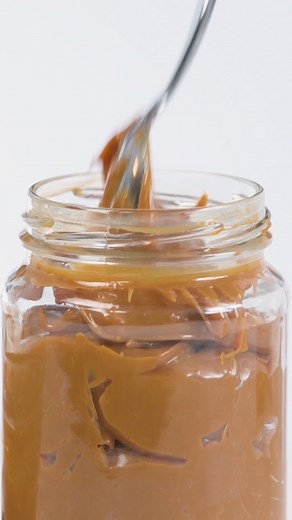 244K views · 1.1K reactions | Here’s how to turn a can of condensed milk into a luscious 1-ingredient caramel! It makes the BEST ice-cream topping or cake filling and can be stored in an airtight container in the fridge for up to 3 weeks! Get the recipe in the comments. | Best Recipes | Facebook