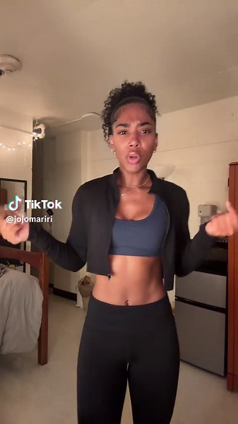 OOTD for full body monday @10pm | UTFIT OF THE DAY