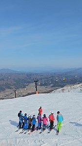 Competition day all over Goryu/ 47 today. Slopestyle, banked slalom and moguls and plenty of crew just enjoying the glorious weather conditions. | Hakuba