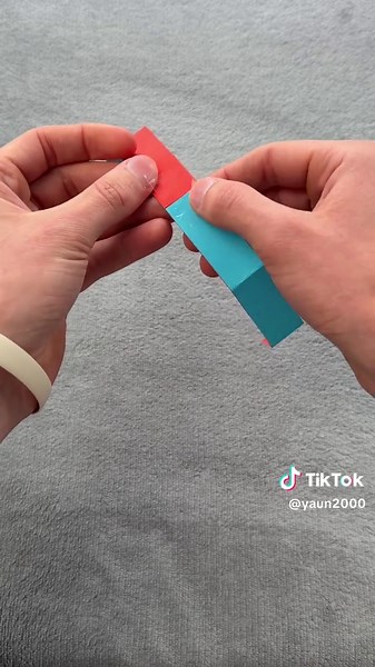 Małe Color Changing Paper Magic Illusion Toy