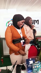 📸 𝐅𝐨𝐫𝐮𝐦 𝐝𝐞 𝐥𝐚 𝐏𝐌𝐄 𝟐𝟎𝟐𝟓 : 𝐜’𝐞𝐬𝐭 𝐝𝐚𝐧𝐬 𝐥𝐚 𝐛𝐨𝐢̂𝐭𝐞 ! Revivez sur cette vidéo notre dernière participation à la plus grande rencontre des PME au Sénégal, qui s’est tenue les 18, 19 et 20 février. 💬 Des échanges riches 🤝 De belles rencontres 🚀 Une énergie incroyable Merci à tous ceux qui sont passés nous voir. On se dit à la prochaine ! #ForumPME2025 #10lkeno | Volkeno