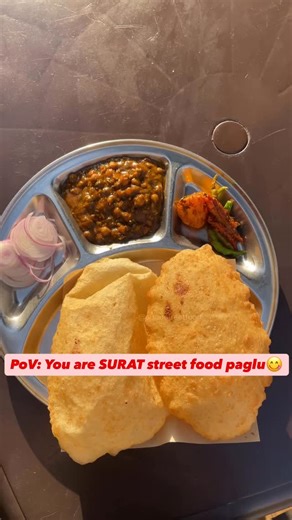 Surat Street Food on Instagram: "Street by street, bite by bite — Surat never disappoints!✨ If we missed any spot let us know in the comment section!👇🏻 #SuratStreetFood #SuratiVibes #FoodPaglu #SuratDiaries #StreetFoodIndia #SuratEats #ExploreSurat #SuratFoodie #FoodLover #GujaratFood #LochoLove #DabeliCravings #KhamanKingo #GhariLove #SuratNext #FoodReels #IndianStreetFood #TasteOfSurat #SuratLife #foodiesofindia❤"