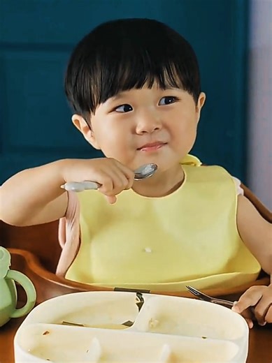 Woojoo eating 🥄🥄🤗🥰🤗#ouruniverse #parkyuho #woojoo #kdramaedit #fyp