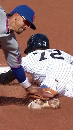 Francisco Lindor makes the IMPOSSIBLE tag! 🤯🤯 #baseball #highlights #sports #newyork